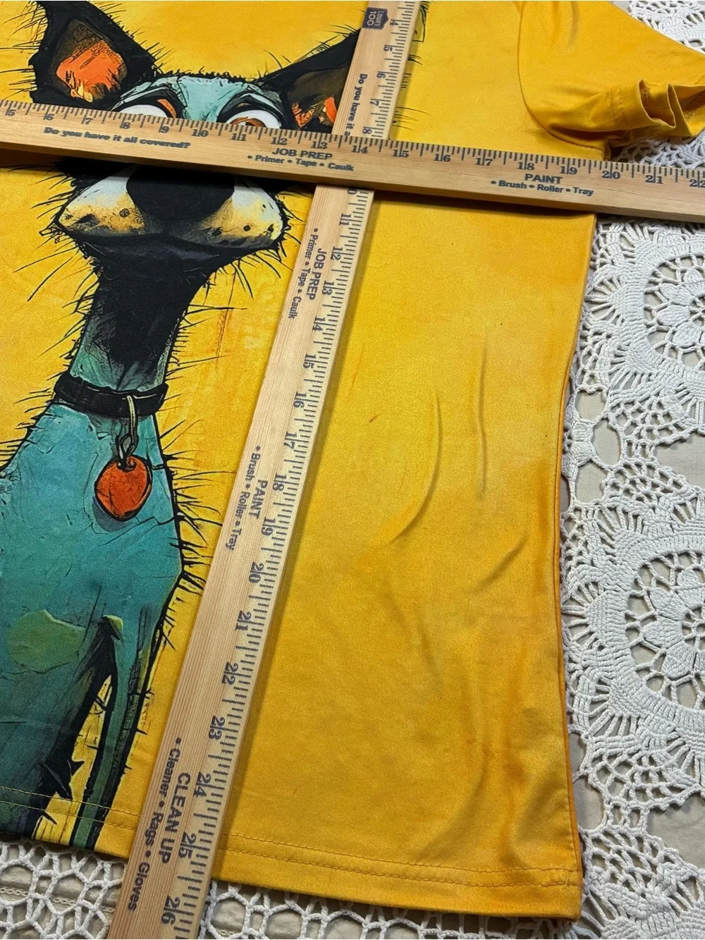 Whimsical Silly Dog Tee Shirt Top sz S Yellow Short Sleeve Round Neck Polyester